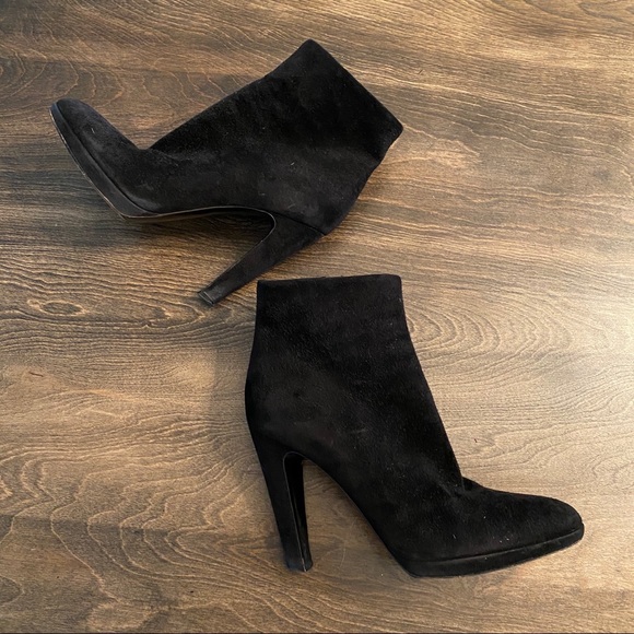 PRADA classic arc heeled ankle booties size 8 1/2 zippers suede timeless - Picture 7 of 13